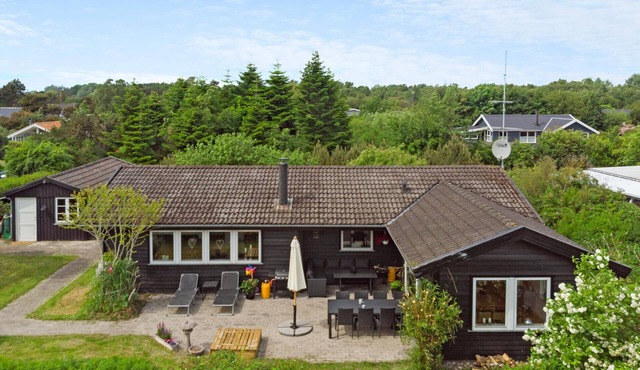 Awesome home in Gedser with WiFi