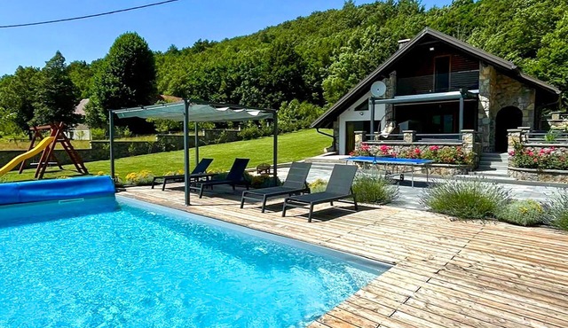Awesome home in Gospic with sauna