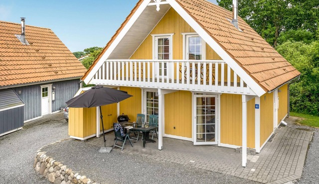 Awesome home in Gråsten with sauna