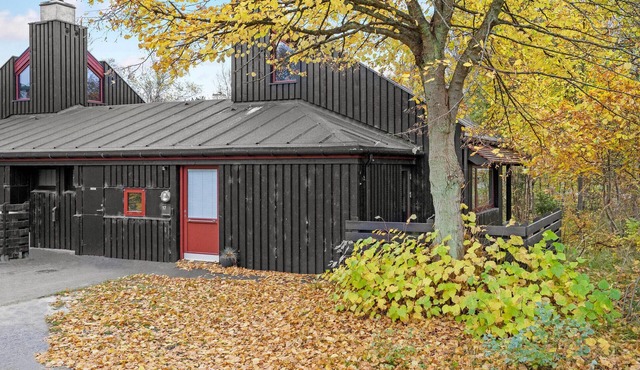 Awesome home in Grenaa with kitchen
