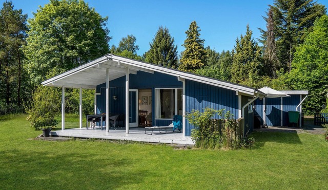 Awesome home in Grevinge with WiFi