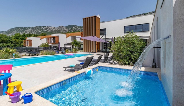 Awesome home in Grizane with sauna