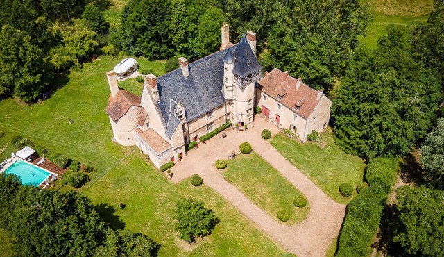 Awesome home in Guérigny