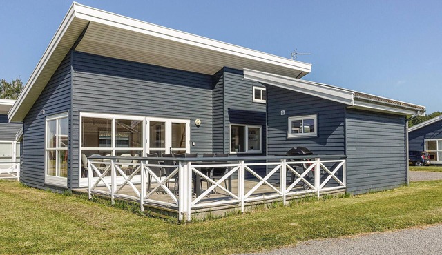 Awesome home in Gudhjem with kitchen