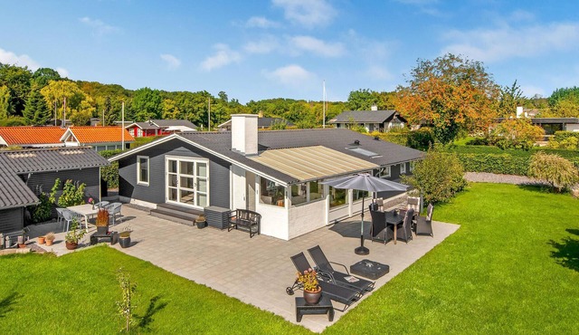 Awesome home in Haderslev with kitchen