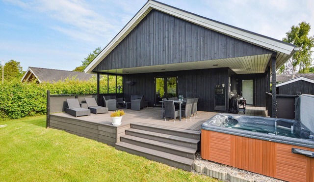 Awesome home in Hejls with WiFi