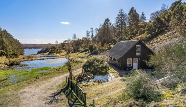 Awesome home in Hobro with kitchen