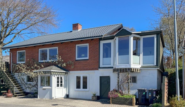 Awesome home in Hobro with WiFi