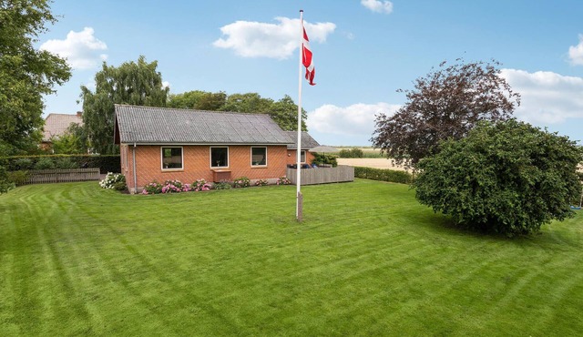 Awesome home in Højer with house a panoramic view