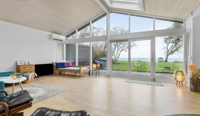 Awesome home in Holbæk with WiFi