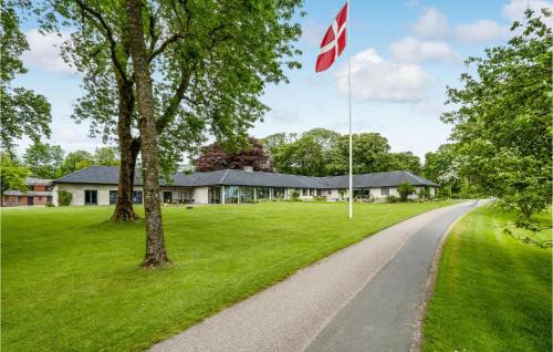 Awesome Home In Holstebro With Kitchen