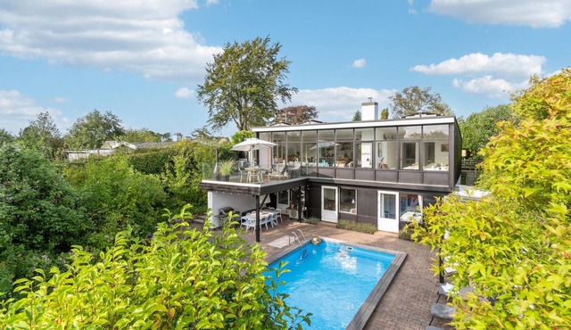 Awesome home in Hornbæk with WiFi