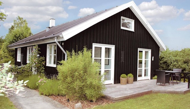Awesome home in Hornslet with WiFi
