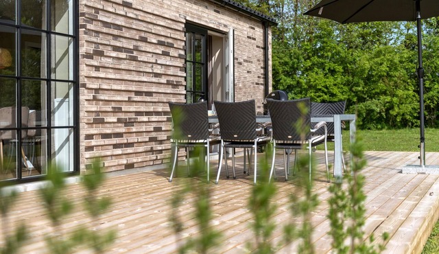 Awesome home in Hovborg with kitchen