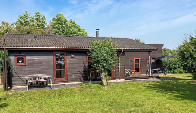 Awesome home in Humble with kitchen