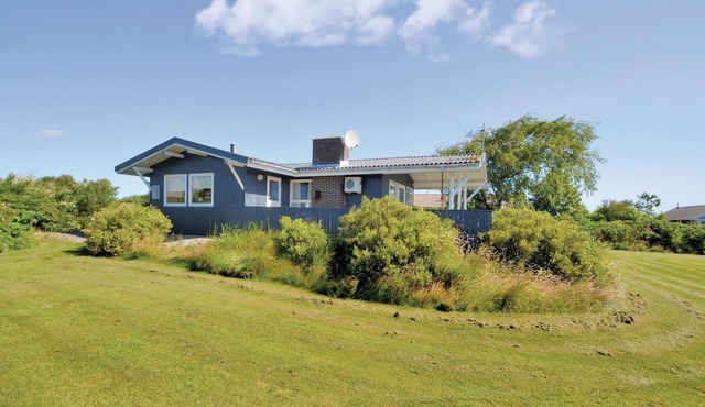 Awesome home in Hurup Thy with WiFi