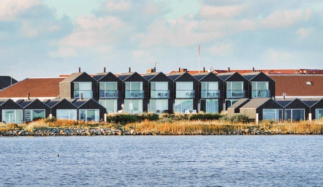 Awesome home in Hvide Sande with sauna