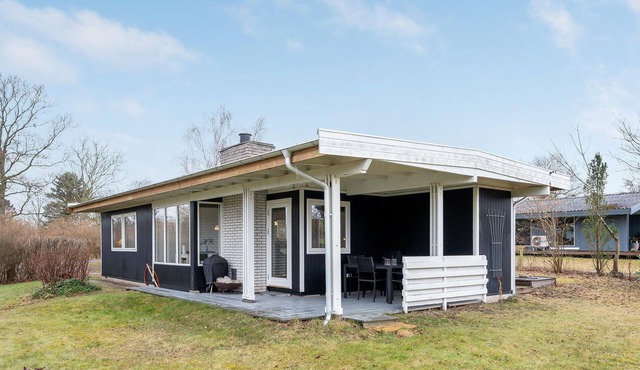 Awesome home in Jægerspris with WiFi