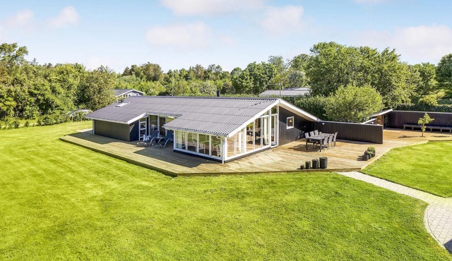 Awesome home in Jerup with WiFi