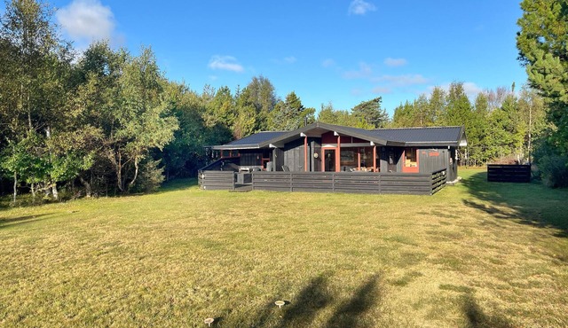 Awesome home in Jerup with WiFi