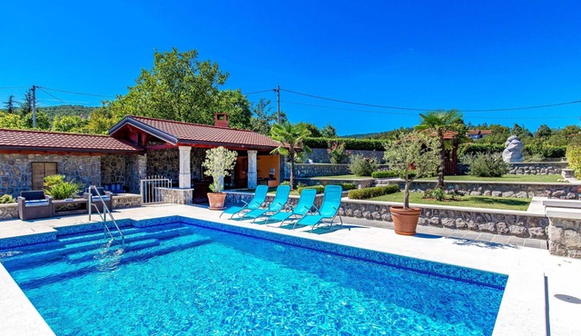 Awesome home in Jurdani