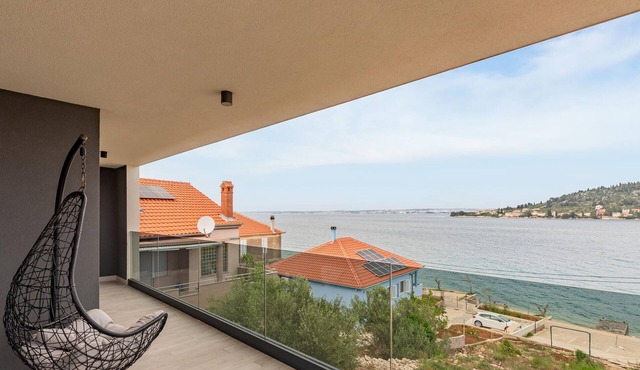 Awesome home in Kali with house sea view