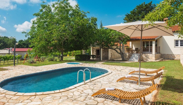Awesome home in Labin