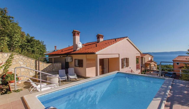 Awesome home in Labin
