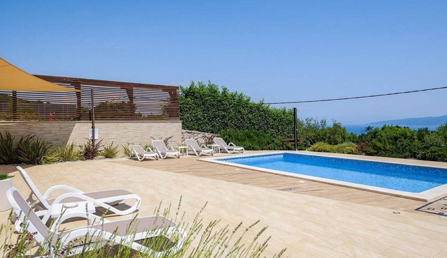Awesome home in Labin