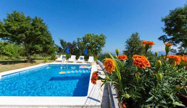 Awesome home in Labin