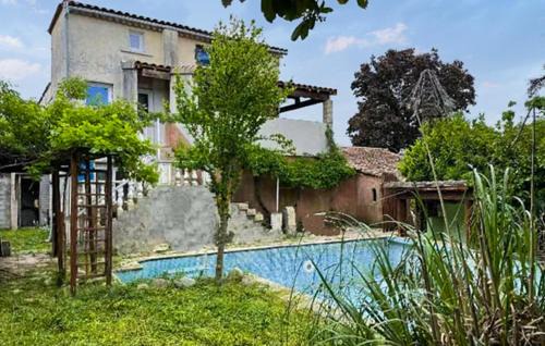 Awesome Home In Lavilledieu