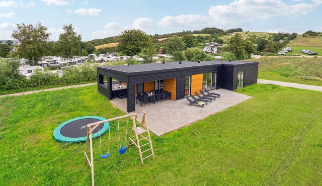 Awesome home in Løgstrup with kitchen