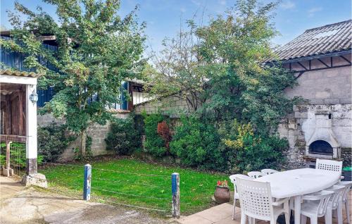 Awesome Home In Longvilliers With Wifi