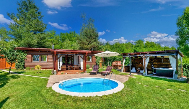 Awesome home in Lopatinec with sauna