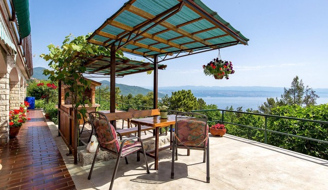 Awesome home in Lovran
