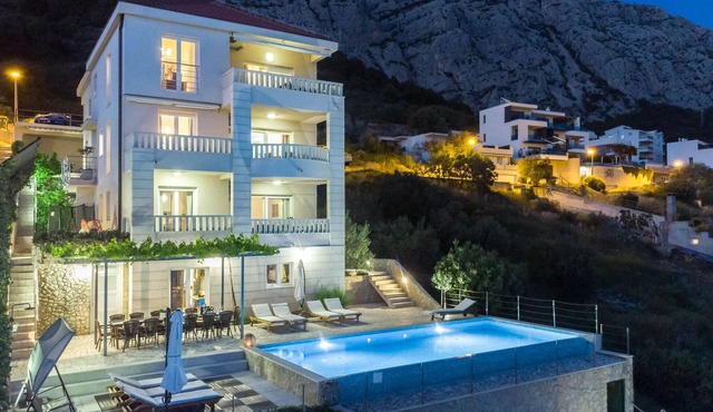 Awesome home in Makarska with sauna