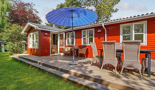 Awesome home in Malling with WiFi