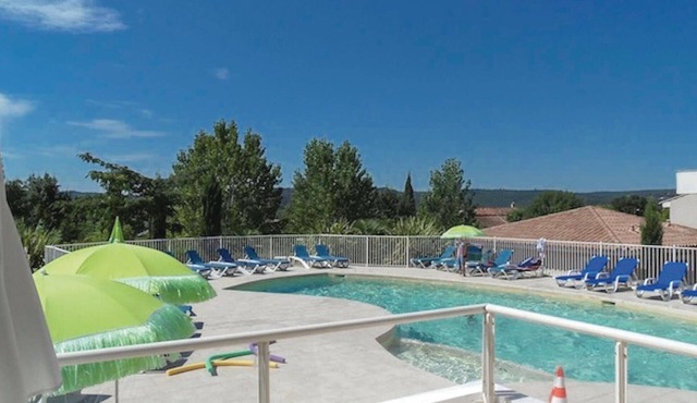 Awesome home in Montauroux