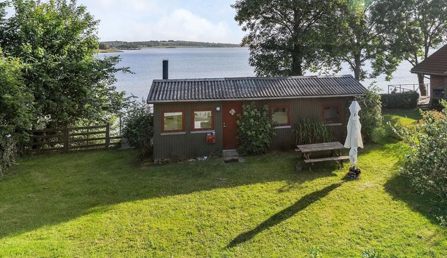 Awesome home in Munkebo with WiFi