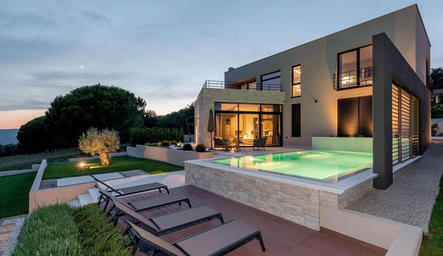 Awesome home in Nedescina with sauna