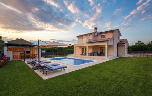 Awesome Home In Nedescina