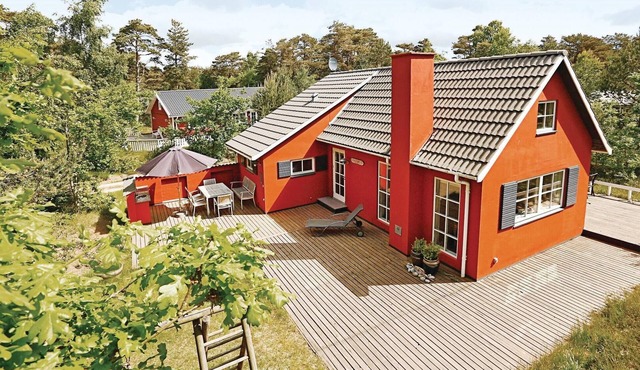 Awesome home in Nexø with WiFi