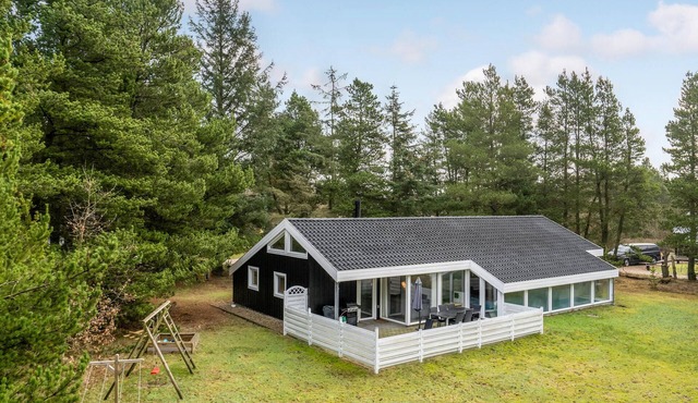 Awesome home in Nørre Nebel with sauna