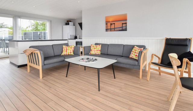 Awesome home in Nyborg with WiFi