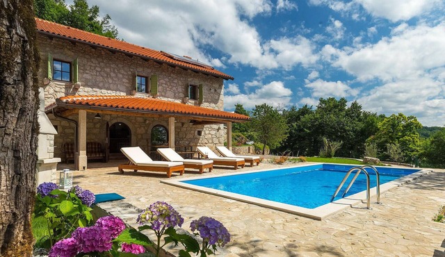 Awesome home in Opatija