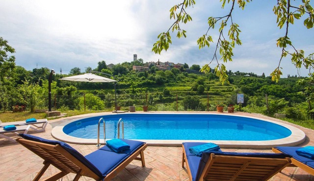 Awesome home in Oprtalj