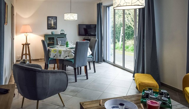 Awesome home in Paimpol with kitchen