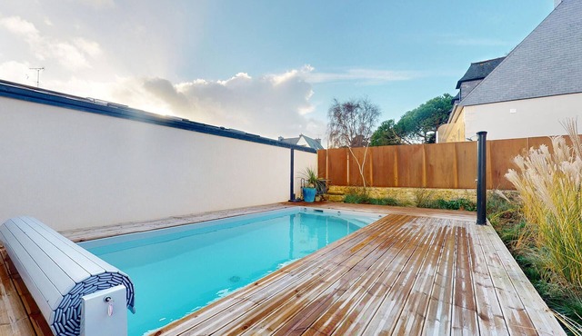 Awesome home in Ploubazlanec