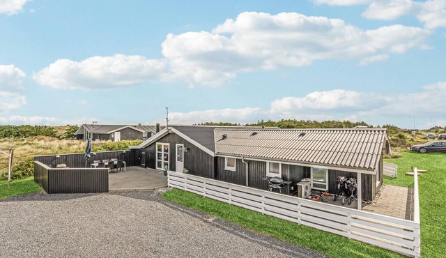 Awesome home in Ringkøbing with sauna