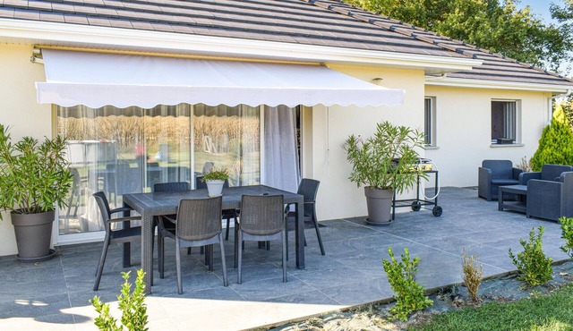 Awesome home in Rivehaute with WiFi